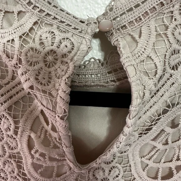 Ultra Pink Lace Blouse in Cream - Picture 10 of 11